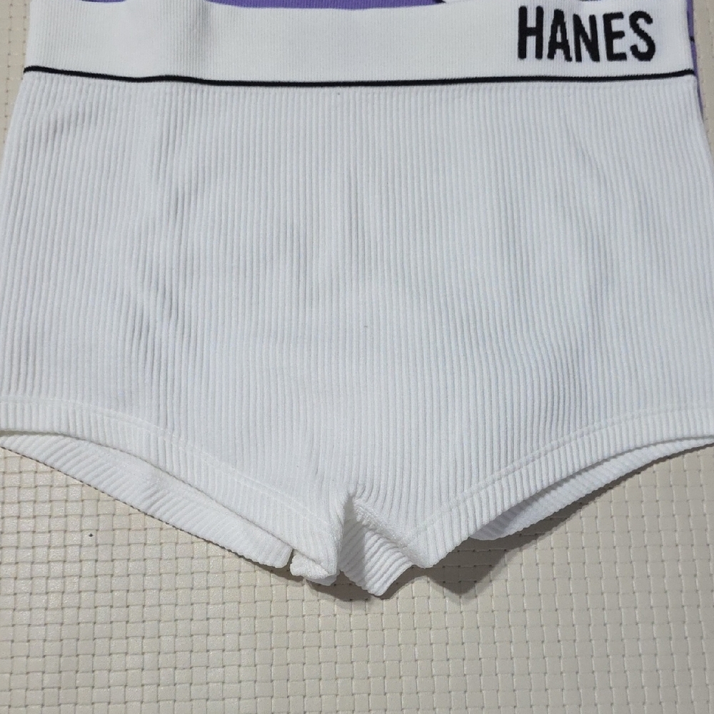 3‎ NWT Hanes Women's Ribbed Boxer Briefs in Pink, White, and Purple Small - Picture 3 of 7